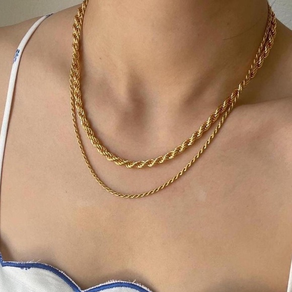 ✨18K Gold Plated Twist Rope Bold Chain - Picture 2 of 5